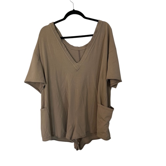 Free People FP Movement Deep V-Neck Short Sleeve Mocha Latte Romper Sz XL NWT - Picture 1 of 9